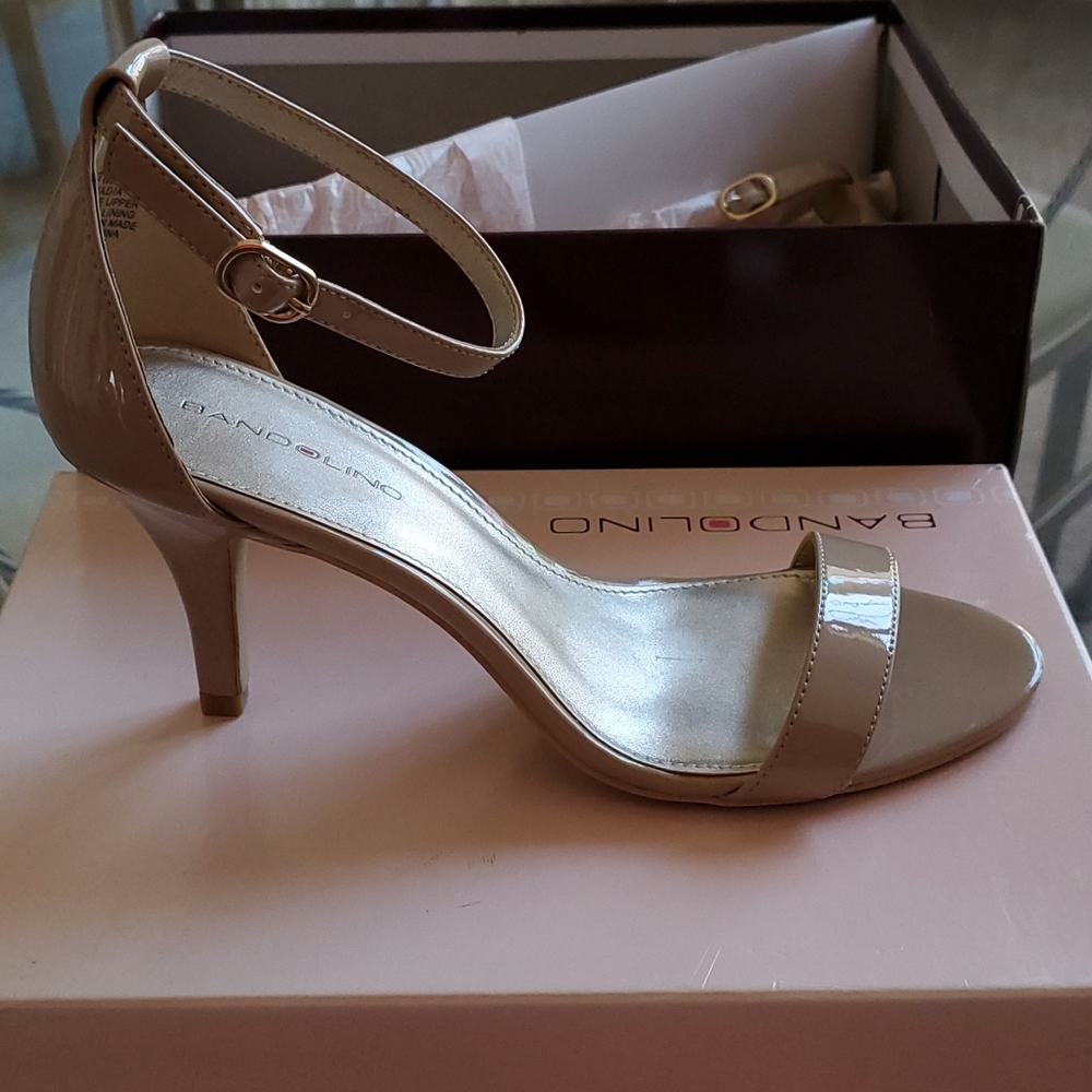Women's size 7 Bandolino sandals